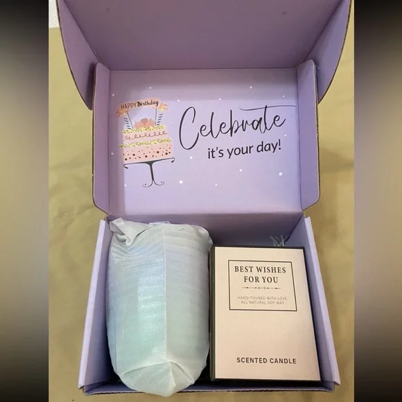 NWT Gift Set - Picture 2 of 3